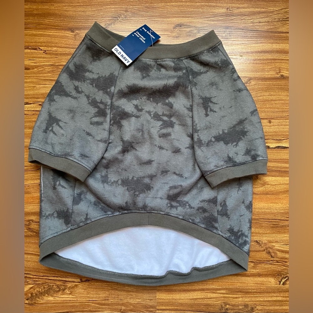 Old Navy Camo Dog Sweater, Size XL NWT